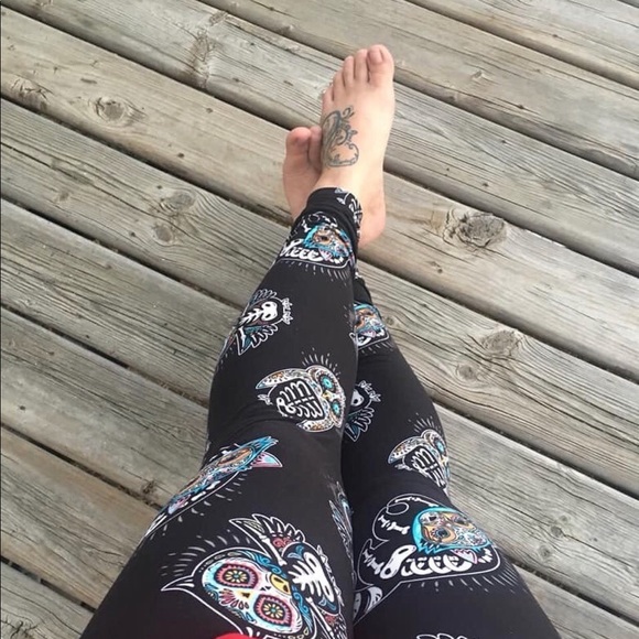 Plus skeleton owl print - Picture 2 of 3